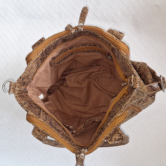 π¦ Reptile Leather shoulder bag / purse. Vintage. Awesome. Roomy. - Picture 7 of 14